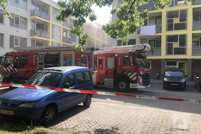 Veel rook bij brand in appartement