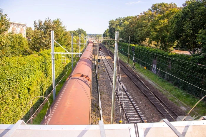 Goederentrein van spoor gelopen