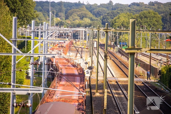 Goederentrein van spoor gelopen