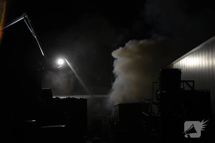 Flinke rookontwikkeling bij brand op industrieterrein