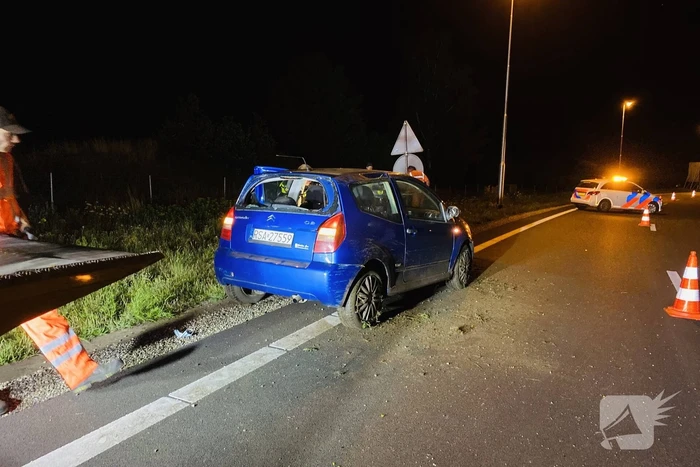 Automobilist vliegt uit bocht