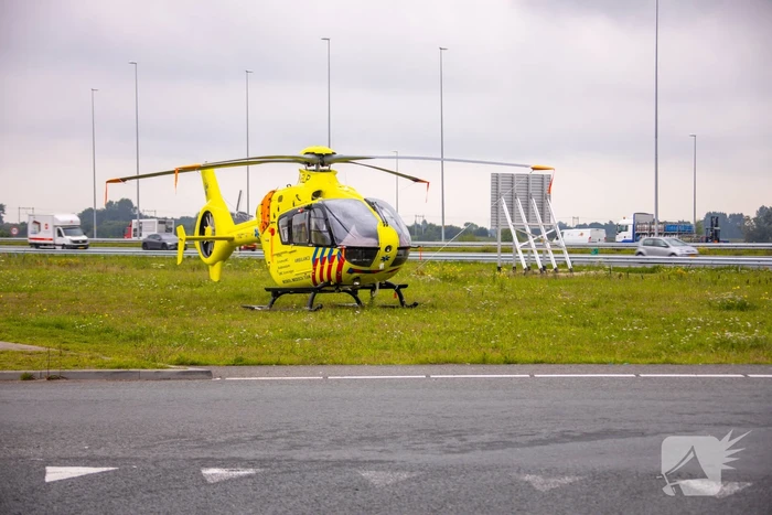 Traumahelikopter strandt naast A1