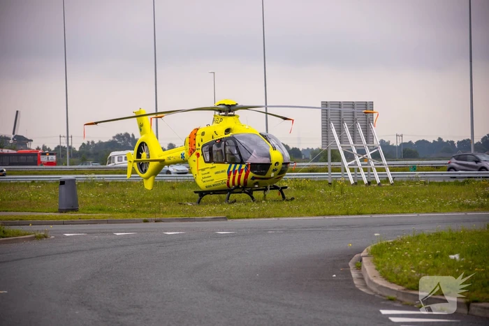 Traumahelikopter strandt naast A1