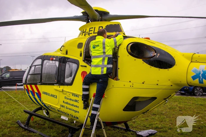 Traumahelikopter strandt naast A1