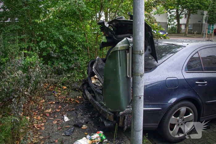 Onderzoek naar autobrand in Parkwijk