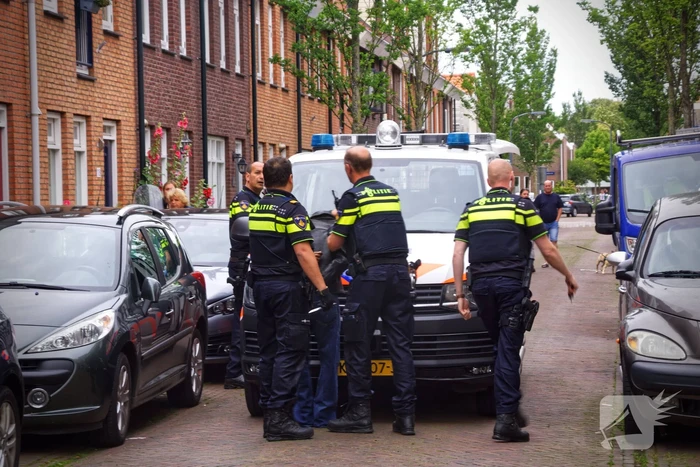 Persoon overleden bij woningbrand; verdachte aangehouden