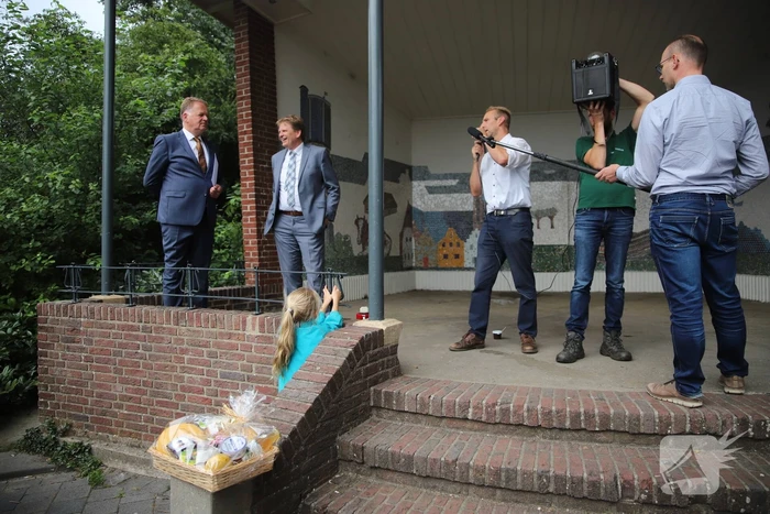 Boeren houden protest met meerdere tractoren