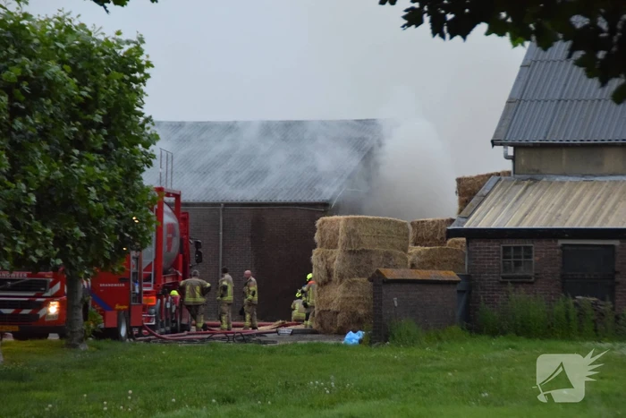 Opnieuw brand is schuur met hooibalen