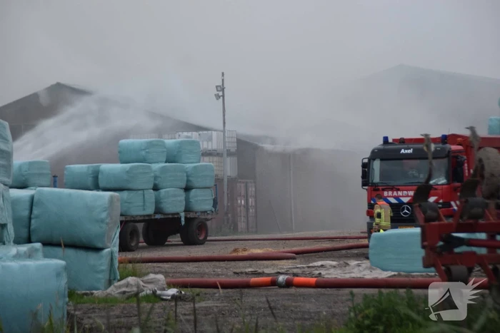 Opnieuw brand is schuur met hooibalen