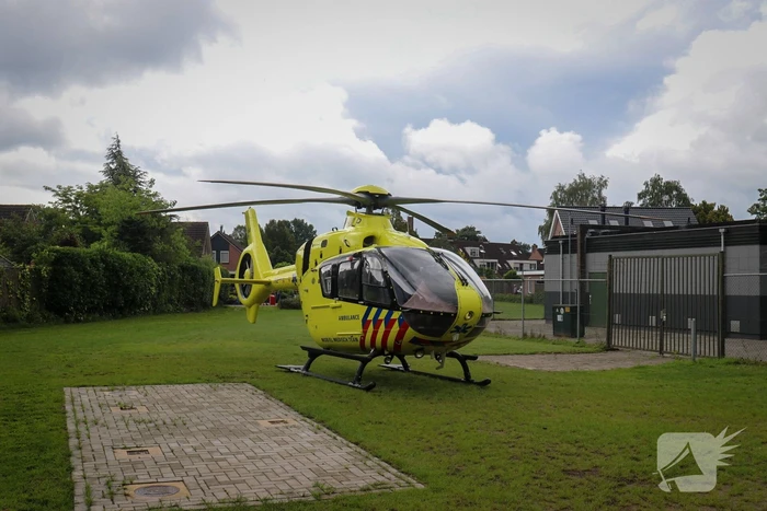 Traumahelikopter landt voor incident op straat