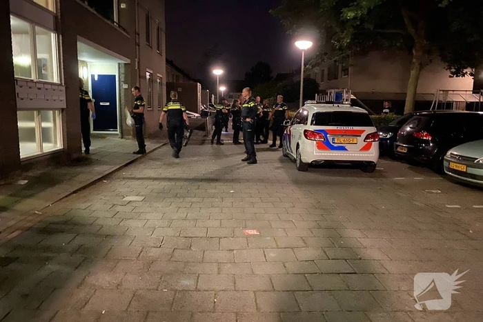 Grote politiemacht op de been in Goverwelle, verdachte aangehouden