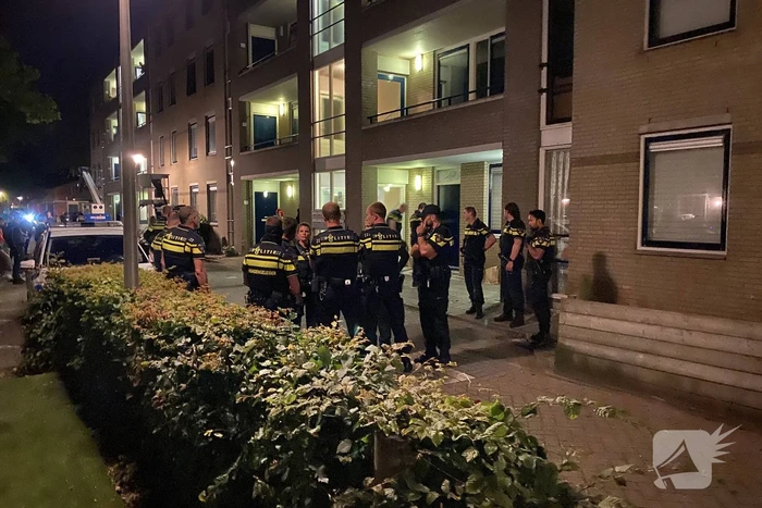 Grote politiemacht op de been in Goverwelle, verdachte aangehouden