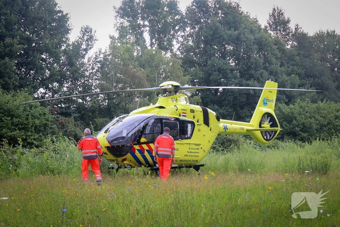 Traumahelikopter landt voor incident in bos