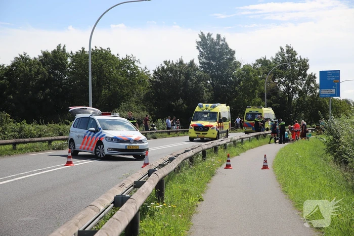 Traumahelikopter landt voor incident op fietspad