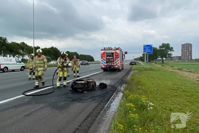 Motor brandt uit op snelweg