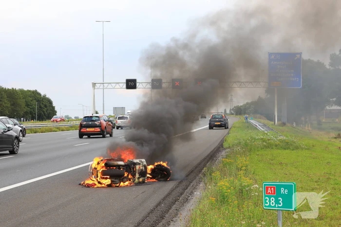Motor brandt uit op snelweg