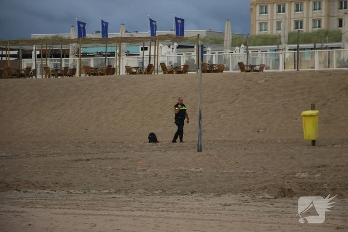 Grote zoekactie op zee na aantreffen kleding