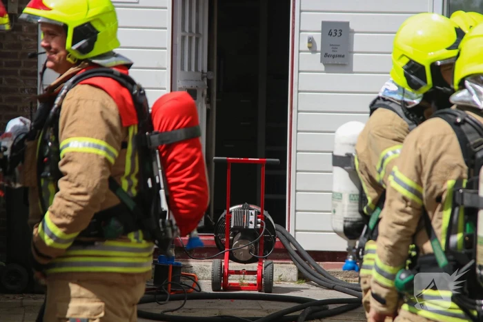 Uitslaande brand in tussenwoning