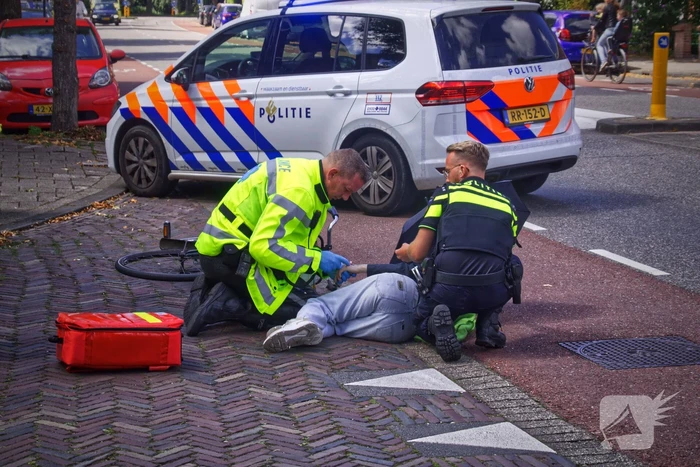 Fietsster gewond na verkeersongeval met auto