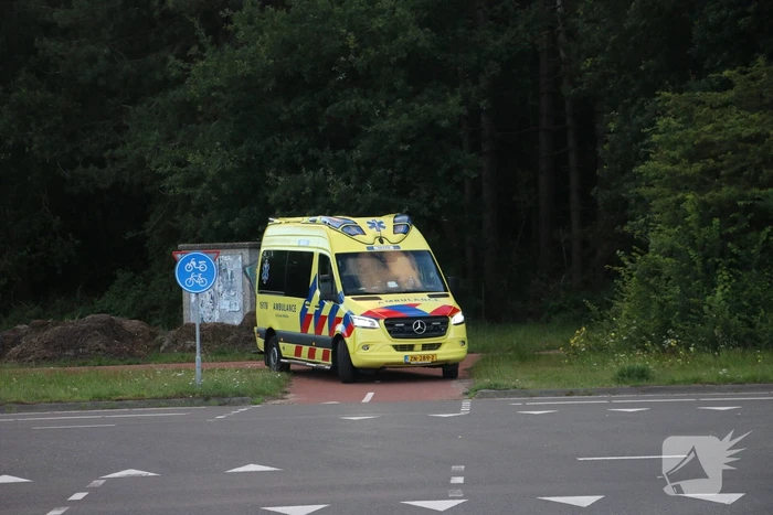 Fietser zwaargewond na val
