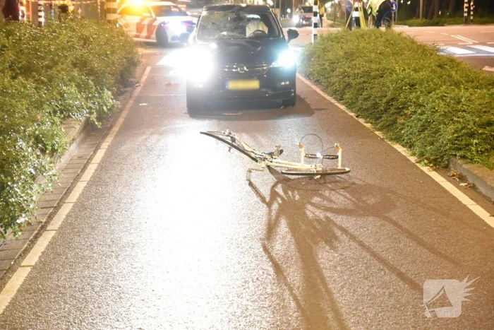 Wielrenner gewond na aanrijding met auto