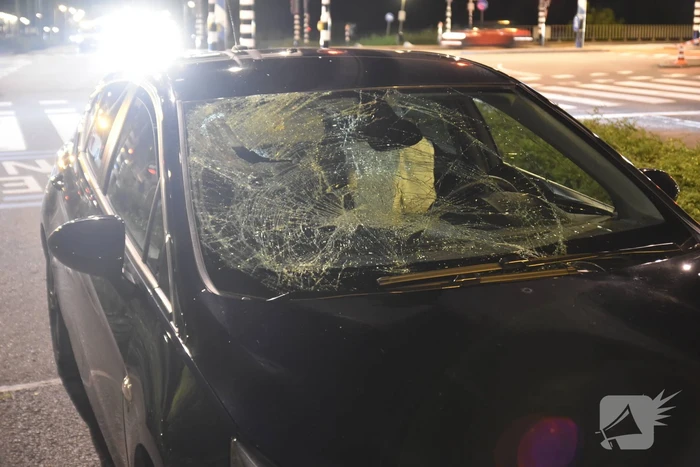 Wielrenner gewond na aanrijding met auto