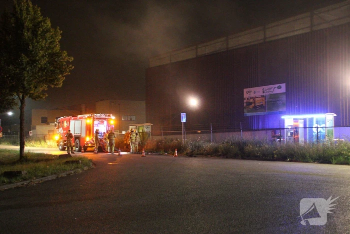 Forse brand in overslaghal afvalverwerker