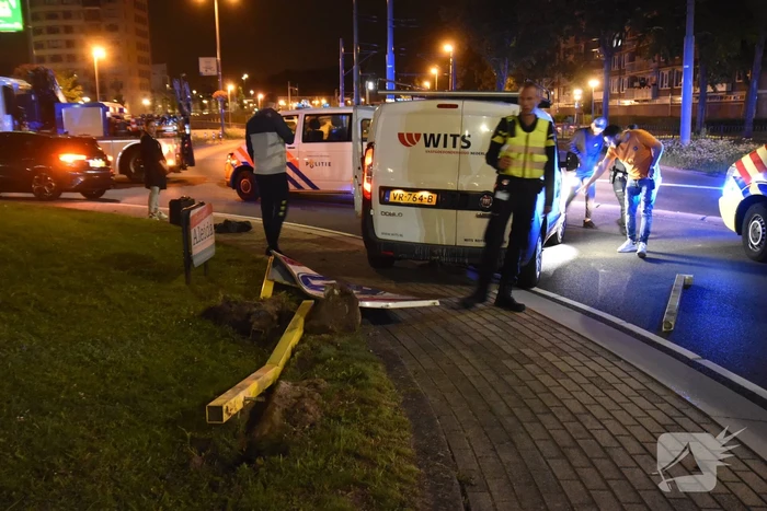 Bestuurder onder invloed morfine crasht op rotonde