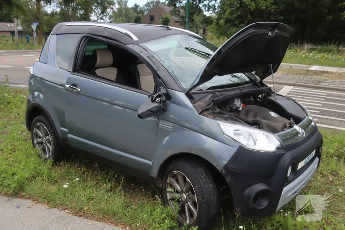 Brommobiel slaat over de kop