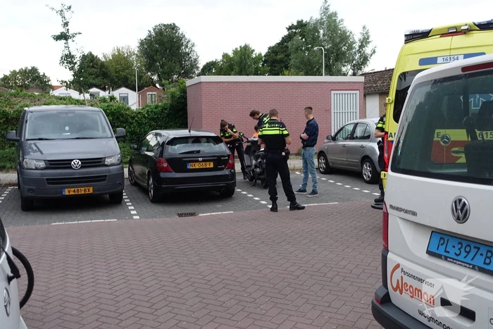 Bestuurder snorscooter gewond na aanrijding met auto
