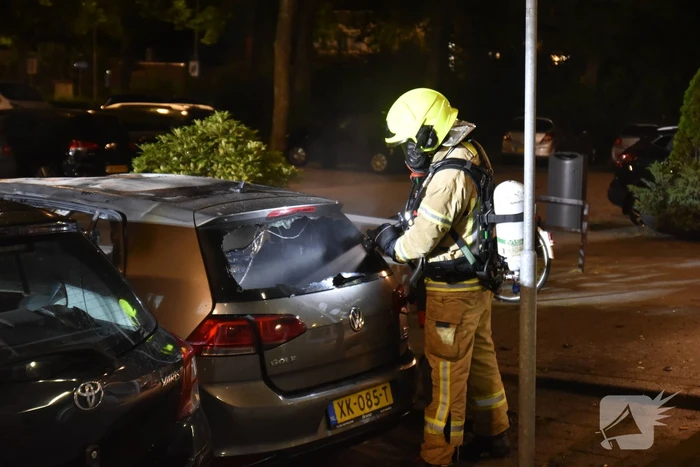 Auto verwoest door brand