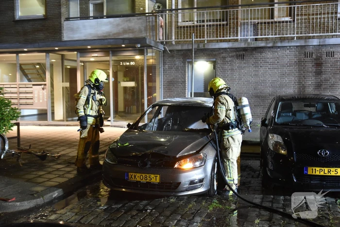 Auto verwoest door brand
