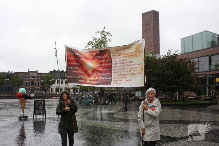 Demonstratie tegen spoedwet en anderhalve meter samenleving