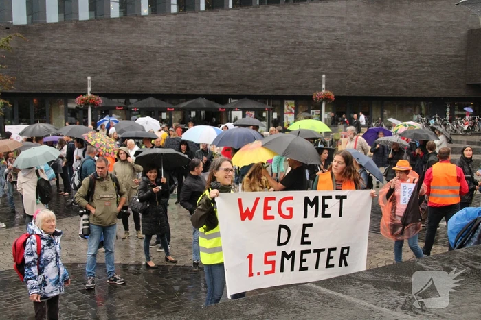 Demonstratie tegen spoedwet en anderhalve meter samenleving
