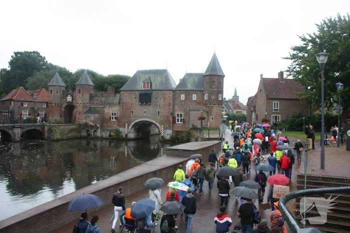 Demonstratie tegen spoedwet en anderhalve meter samenleving