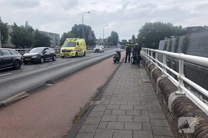 E-biker gewond na aanrijding met scooter