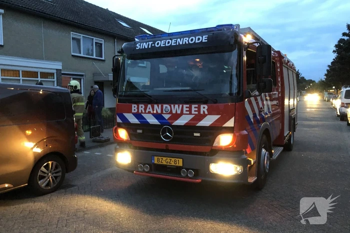 Kruipruimte vol met water door gebroken leiding