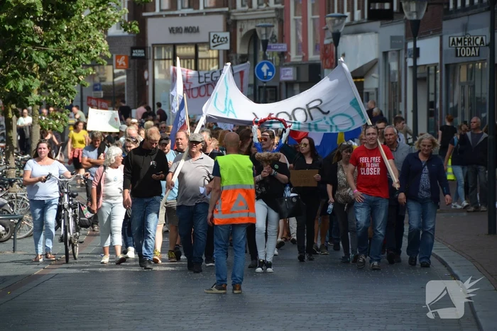 Kleine demonstratie tegen covid-19 maatregelen