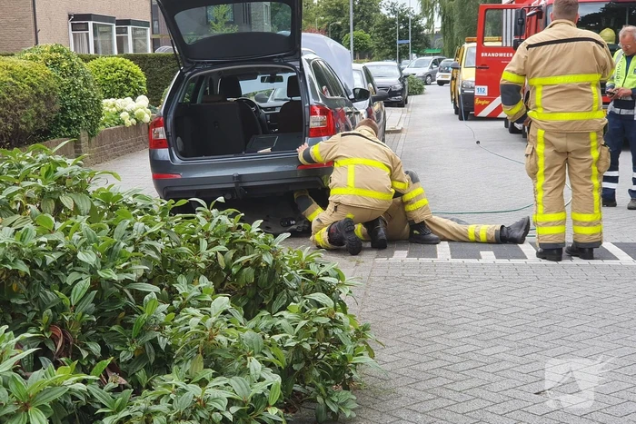 Auto lekt gas