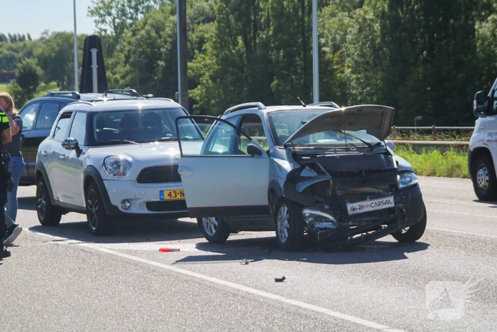 Veel schade bij kop-staartbotsing