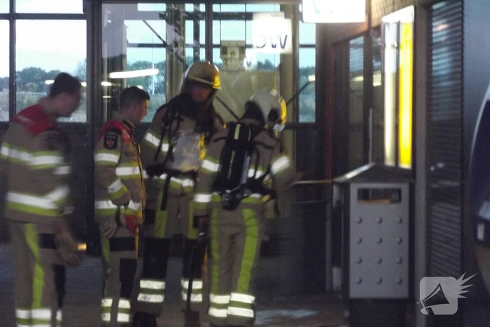 Brand in prullenbak op station