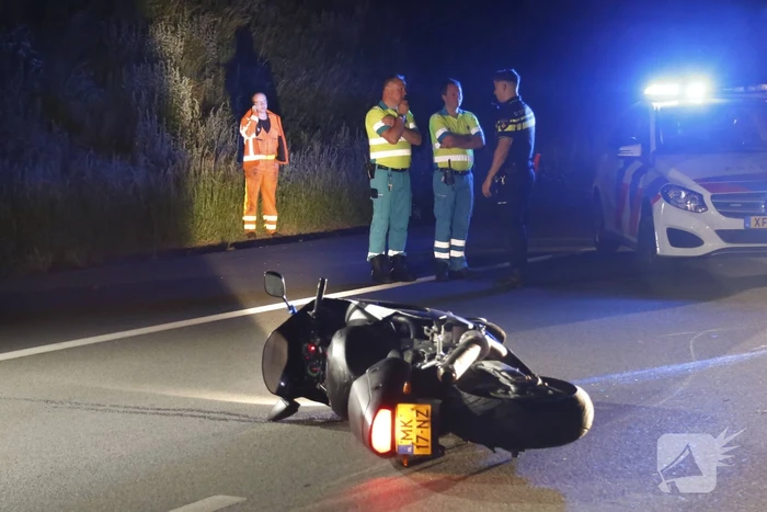 Motorrijder op de vlucht na eenzijdig ongeval