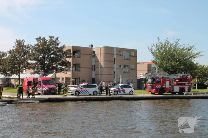 Boot in de problemen door gesprongen leiding