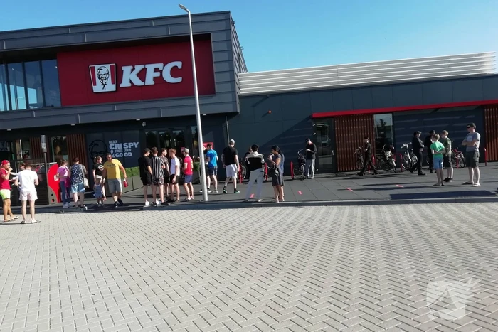 Brand in frituurpan bij KFC