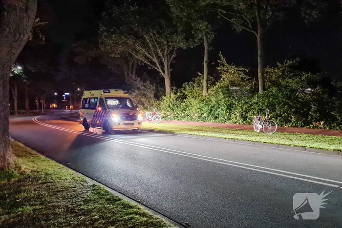 Man gewond aan hoofd na val met fiets