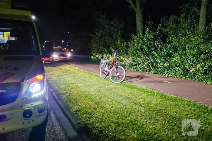 Man gewond aan hoofd na val met fiets