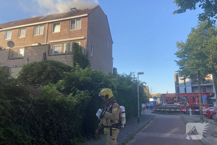 Veel rook bij brand in woning