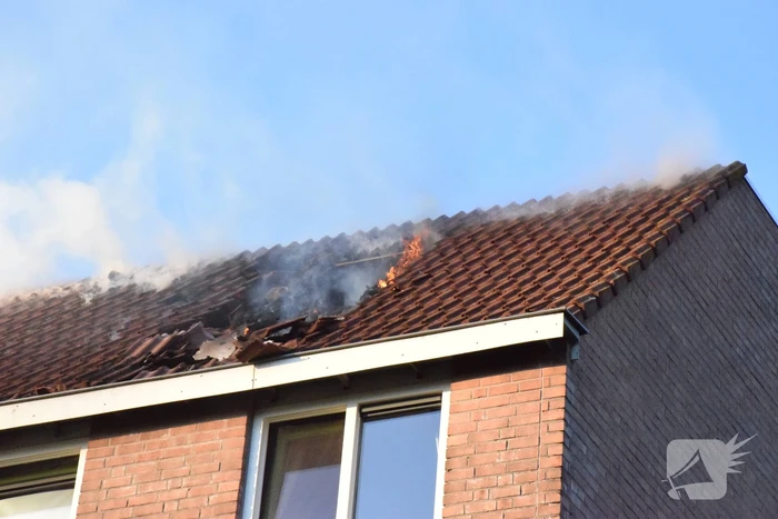 Veel rook bij brand in woning