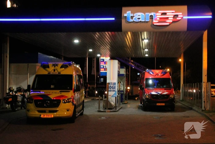 Grote zoekactie naar mogelijk voertuig in water