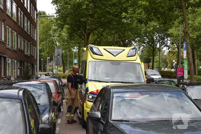 Twee dames nagekeken na magnetronbrand